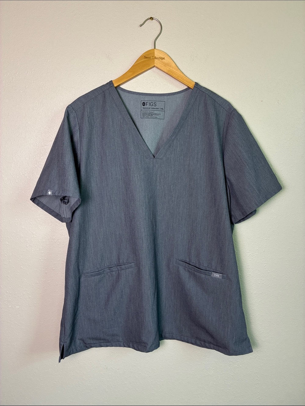 FIGS Women XXL Graphite Casma Three Pocket Scrub Top Medical Hospital Nurse